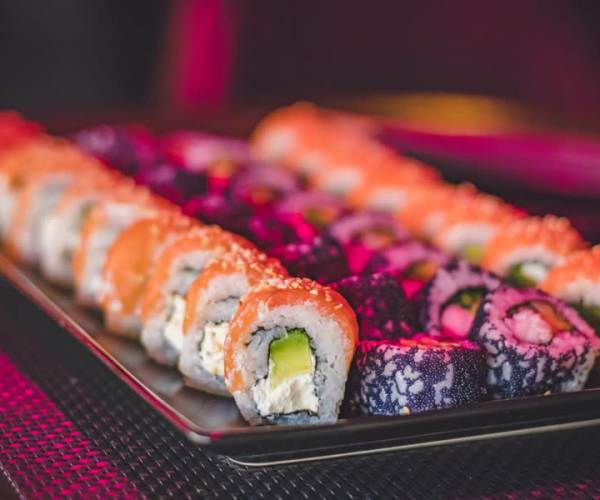 It's sushi lunch time